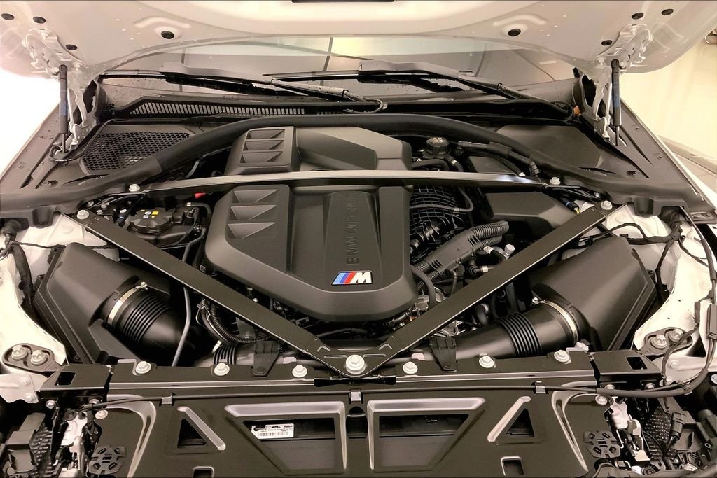 New 2026 Alpine White BMW  image 8