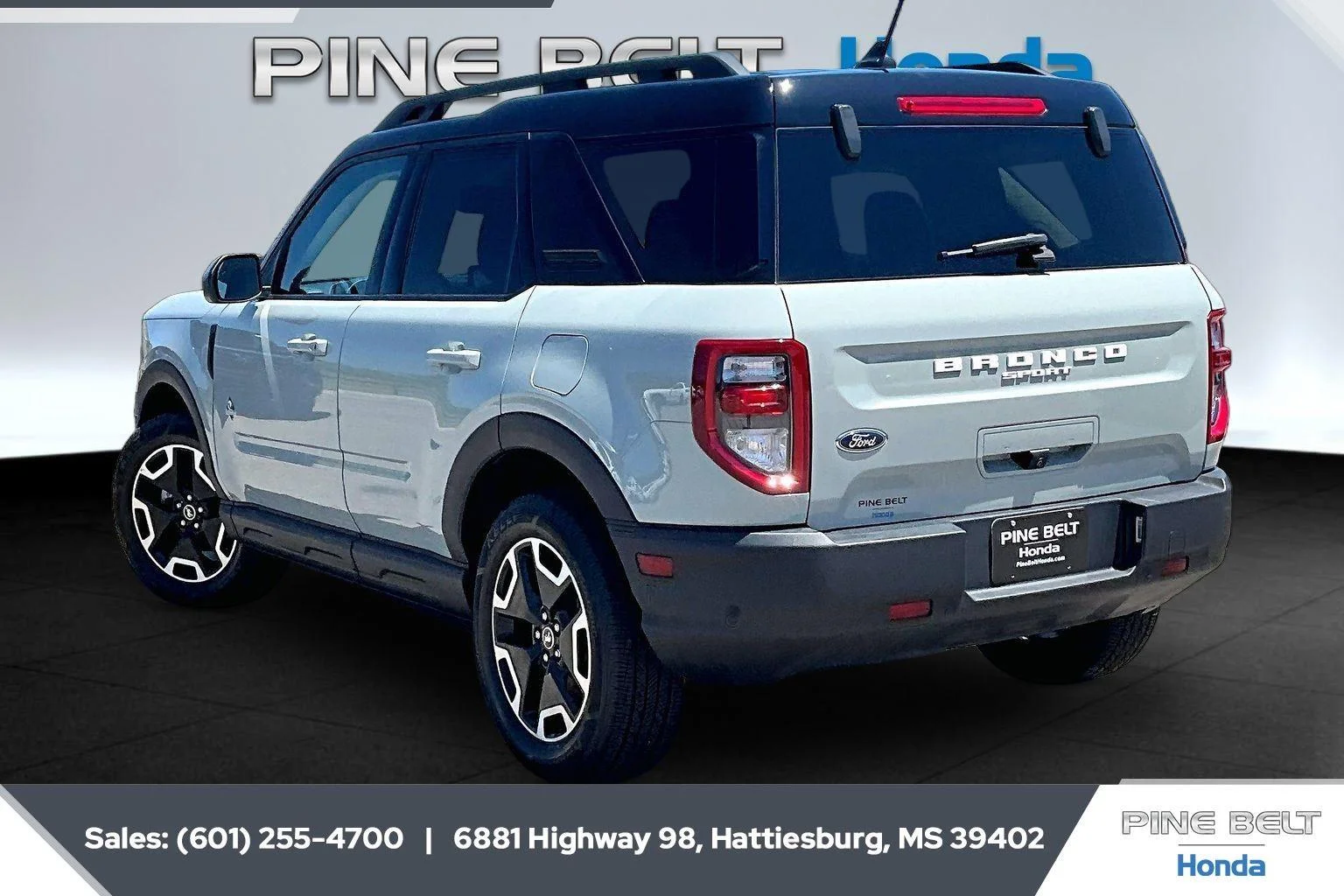 Used 2023 Cactus Gray Ford Outer Banks image 2