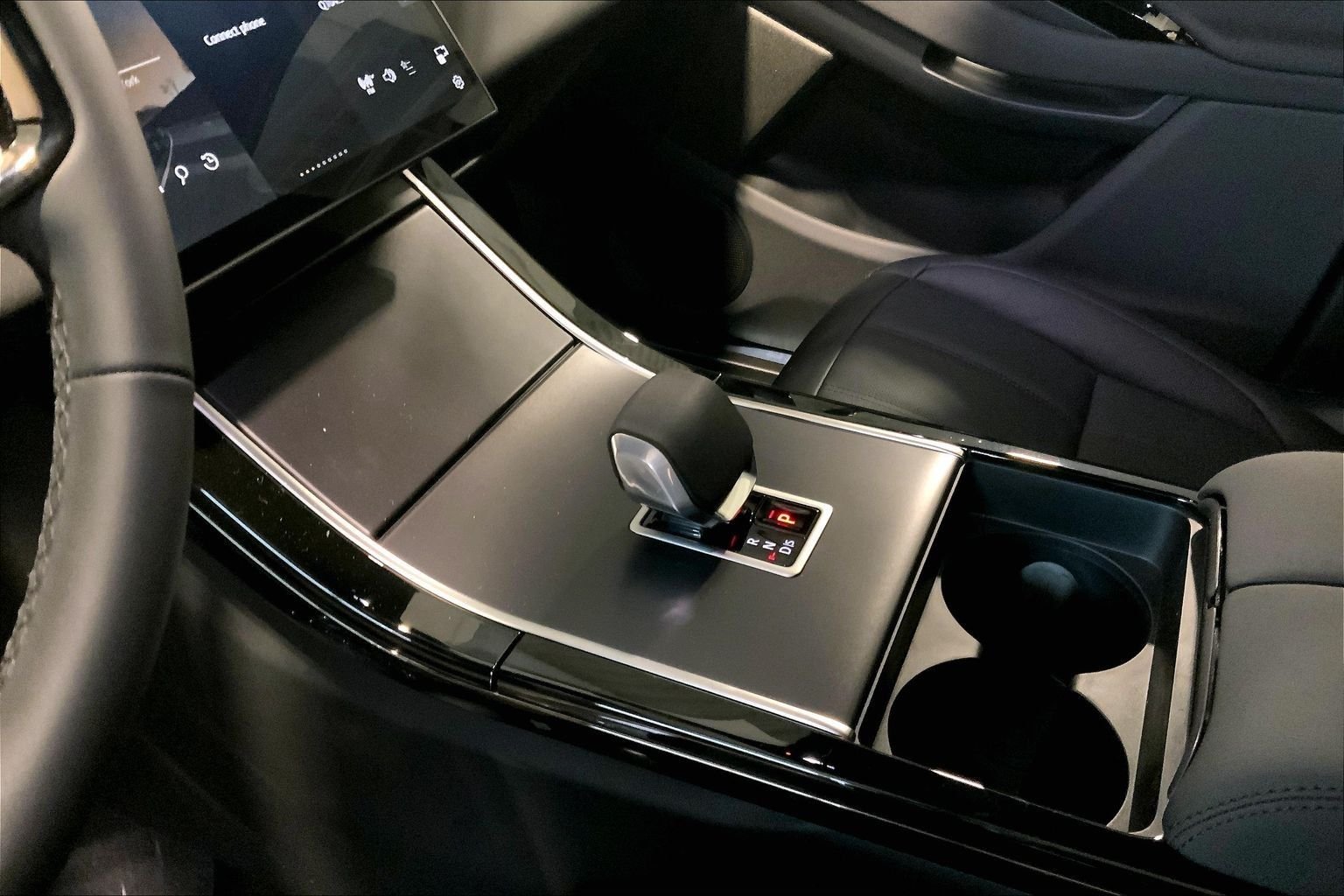 2026 Land Rover Range Rover Evoque Dynamic SE - Photo 7
