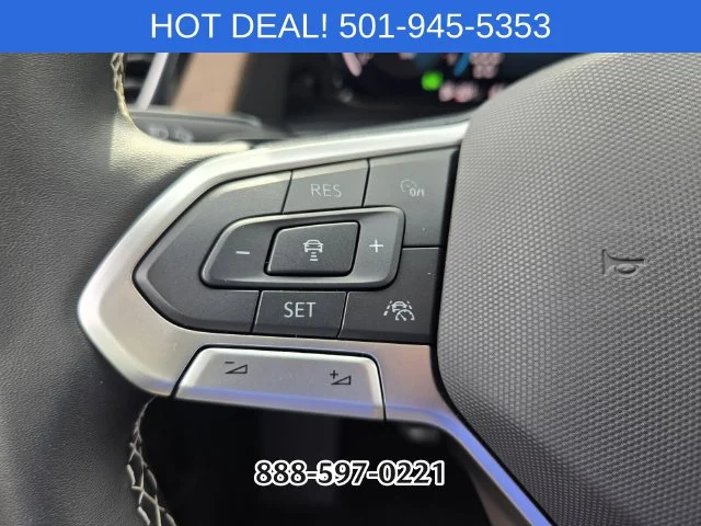 Used 2026 Green Volkswagen SE w/Technology image 28