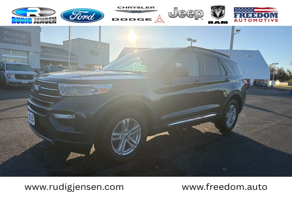 2024 Ford Explorer XLT 4WD's photo