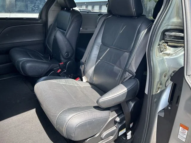 Used 2017 Silver Toyota SE Premium image 13