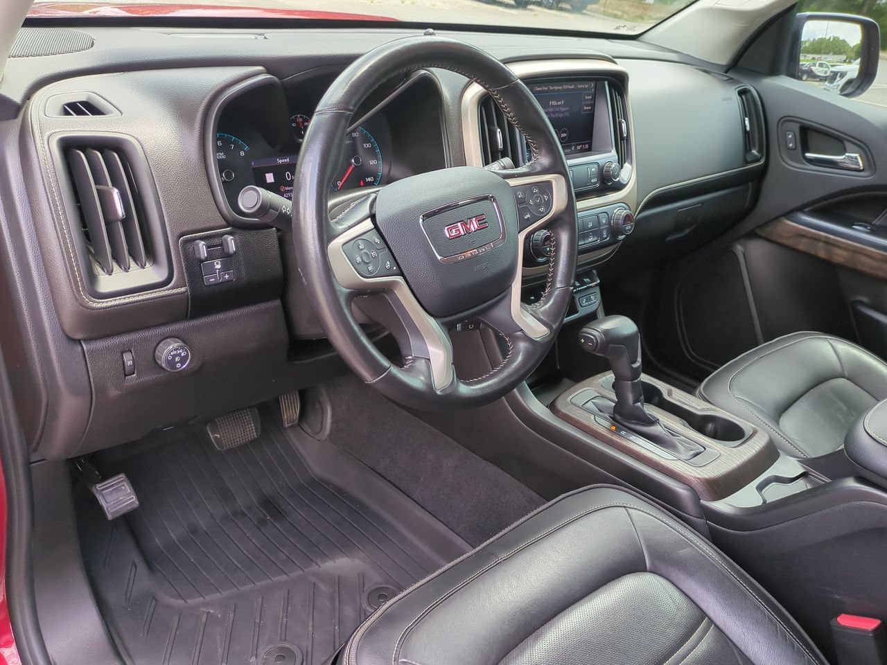 Used 2021 CAYENNE RED TINTCOAT GMC 2WD Denali image 10