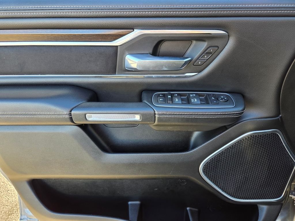 Used 2022 Silver Ram Laramie image 22