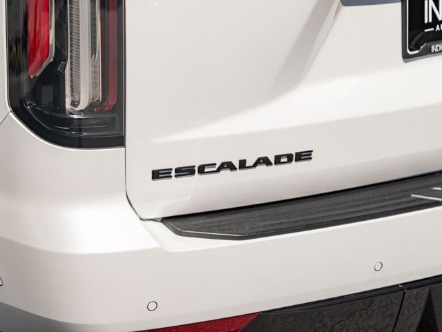 Used 2022 Crystal White Tricoat Cadillac Sport image 11