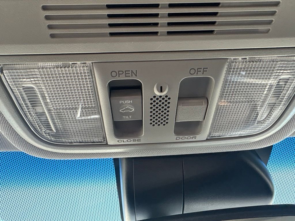 Used 2014 Gray Honda EX-L image 25