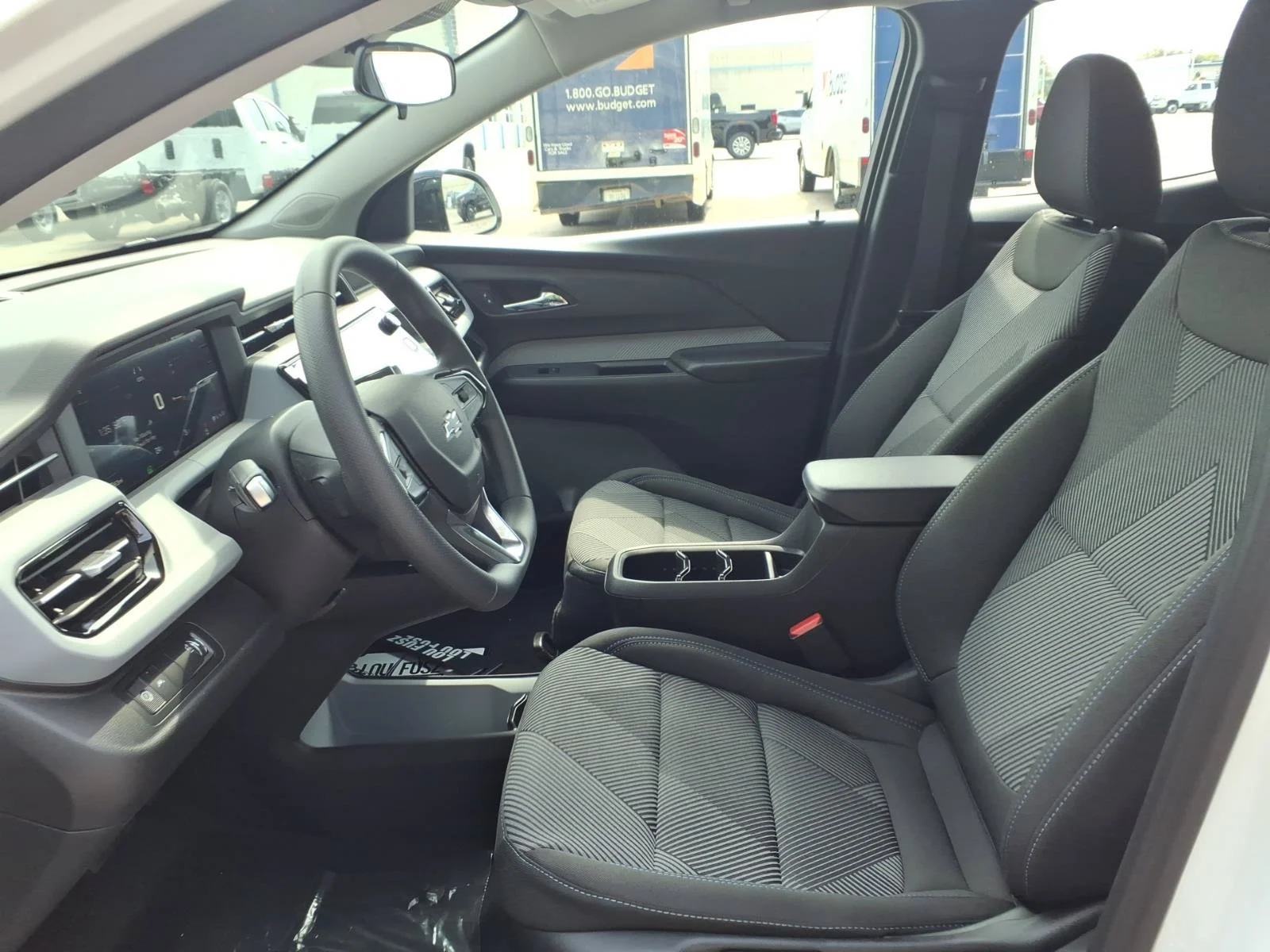 New 2027 Summit White Chevrolet LT image 13