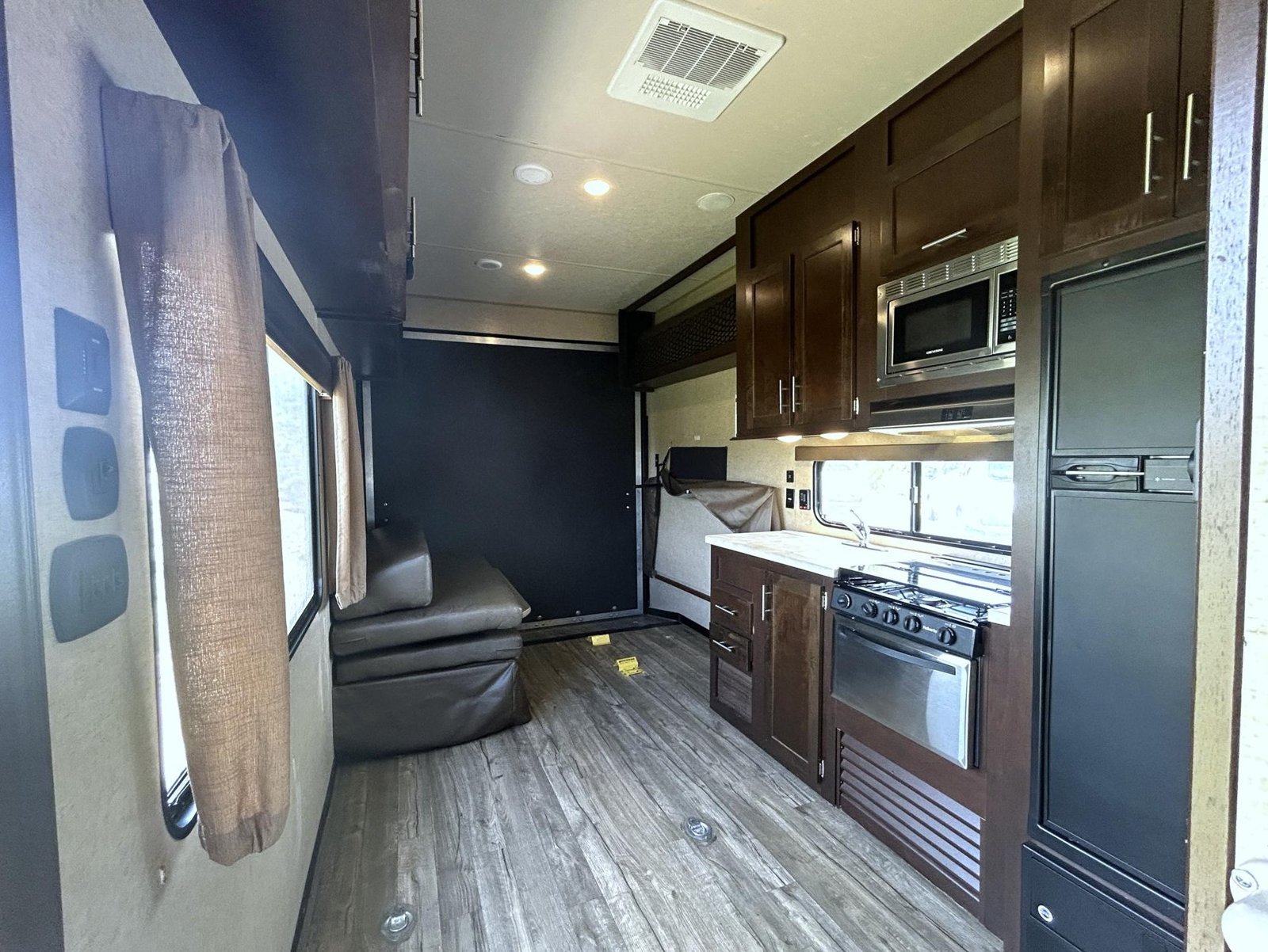 Used 2017 Beige Forest River  image 9
