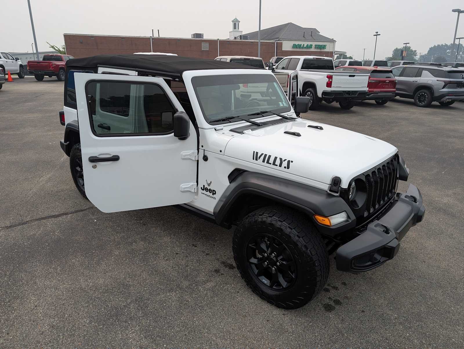 Used 2022 Bright White Clearcoat Jeep Unlimited Willys image 16