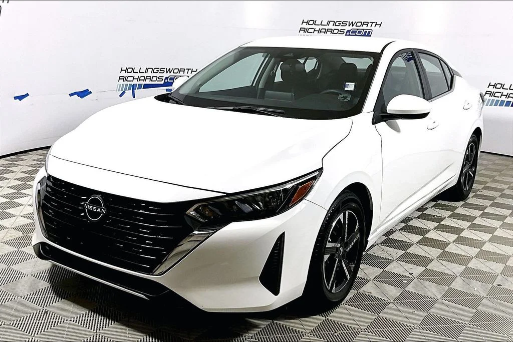 2025 Nissan Sentra SV CVT's photo