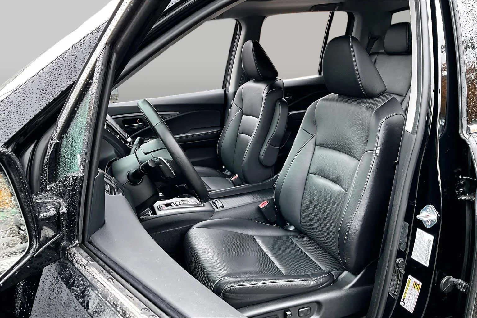 Certified Used 2023 Crystal Black Pearl Honda RTL-E image 9