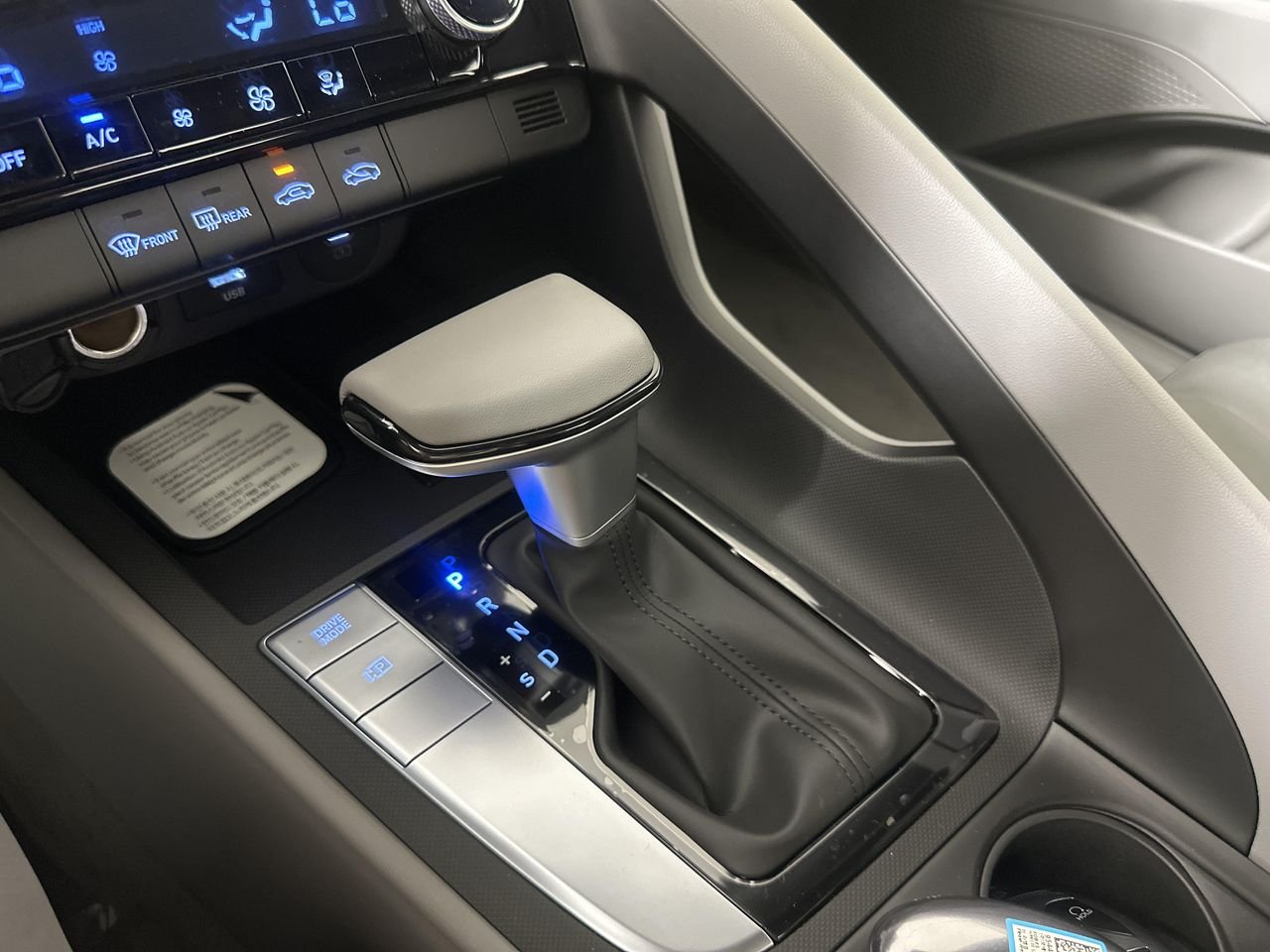 New 2026 Serenity White Hyundai SEL Sport image 18