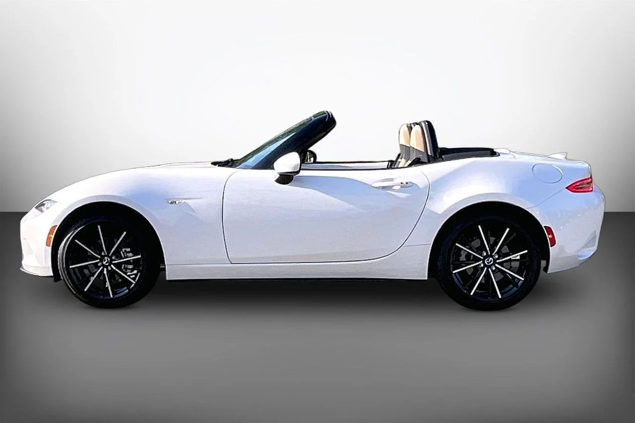 Certified Used 2024 White Mazda Grand Touring image 5