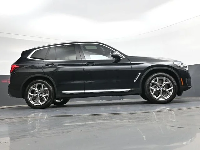 Used 2023 Black BMW xDrive30i image 35