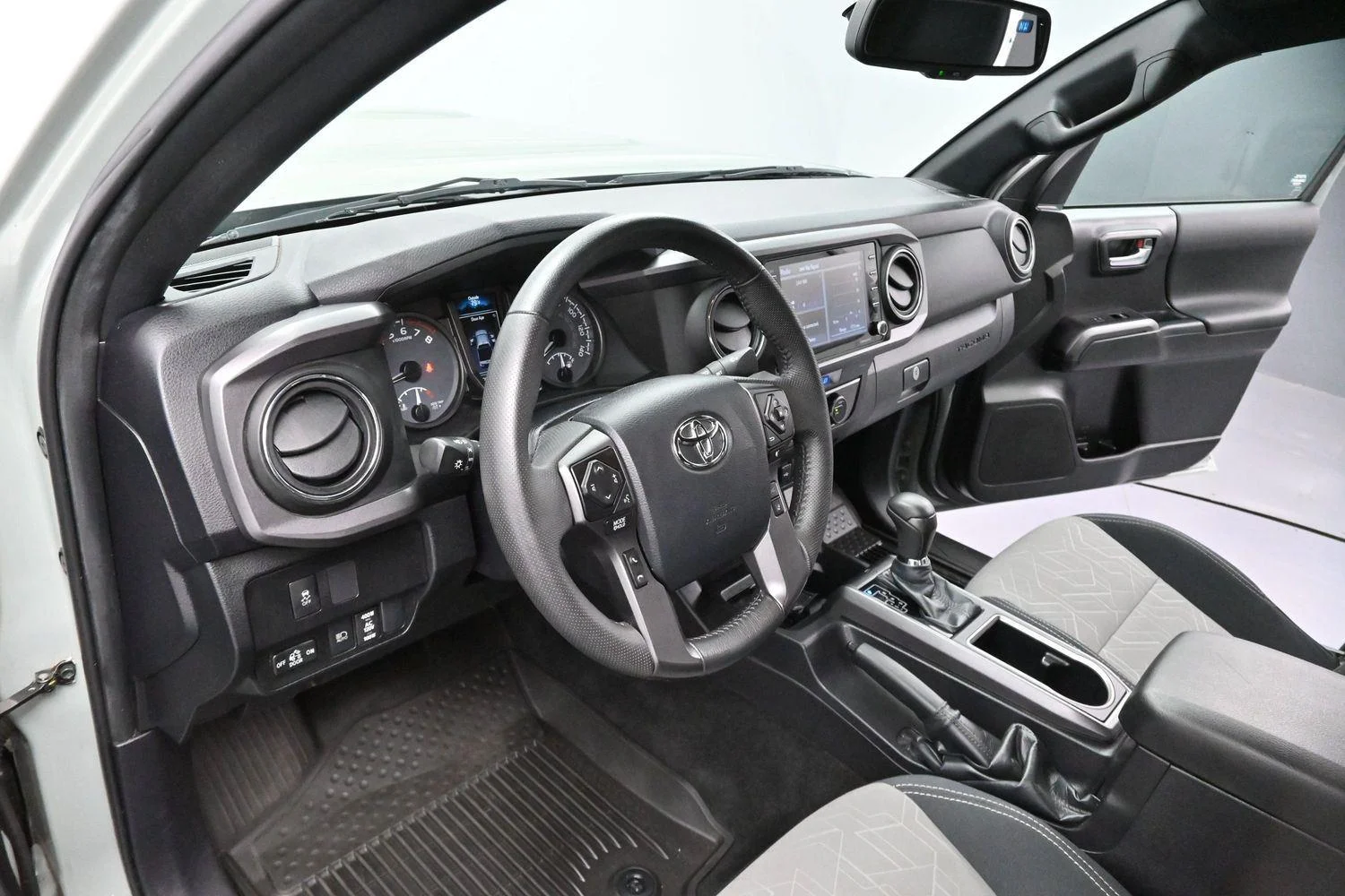 Used 2023 Gray Toyota SR image 12