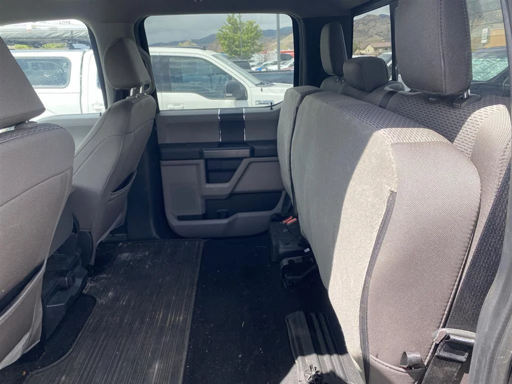 Used 2022 Antimatter Blue Ford XLT image 10