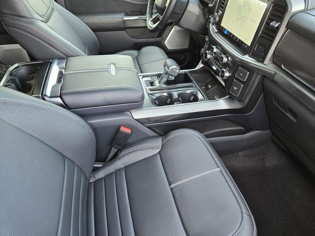 New 2026 Star White Metallic Tri-Coat FORD Platinum® image 31