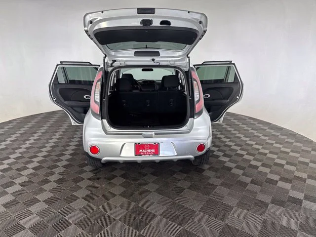 Used 2019 Silver Kia Plus image 18