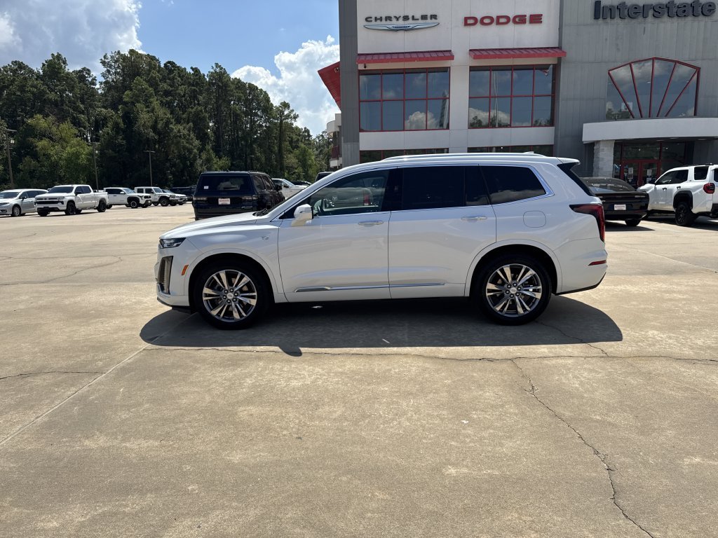 Used 2025 White Cadillac Premium Luxury image 8