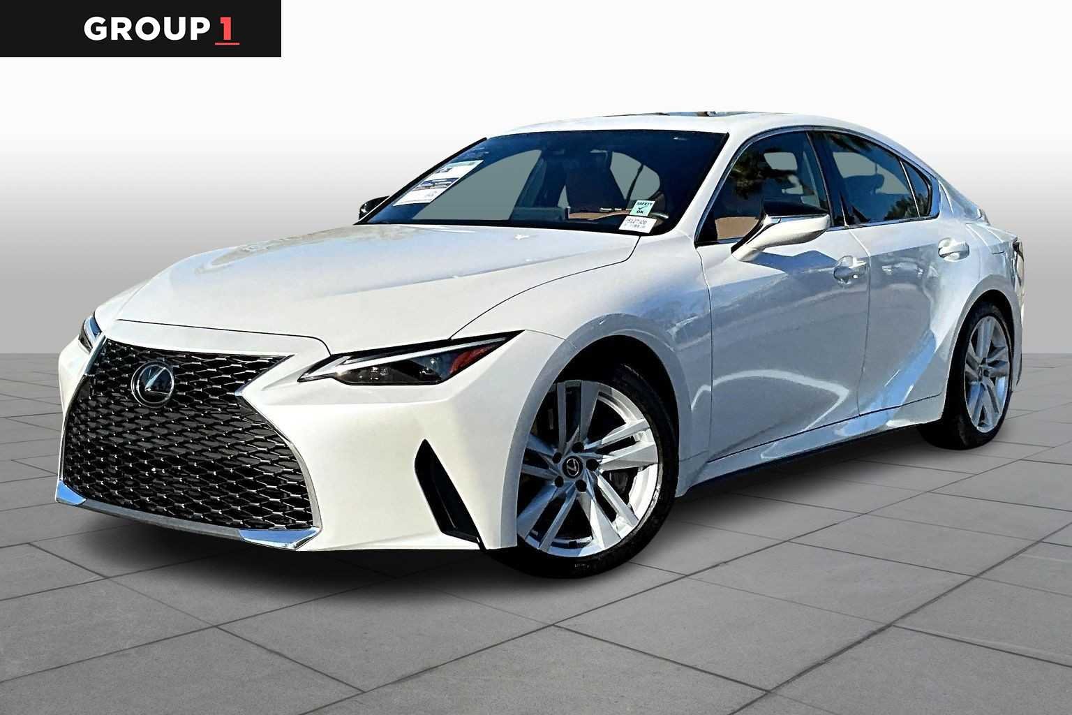 2023 Lexus IS