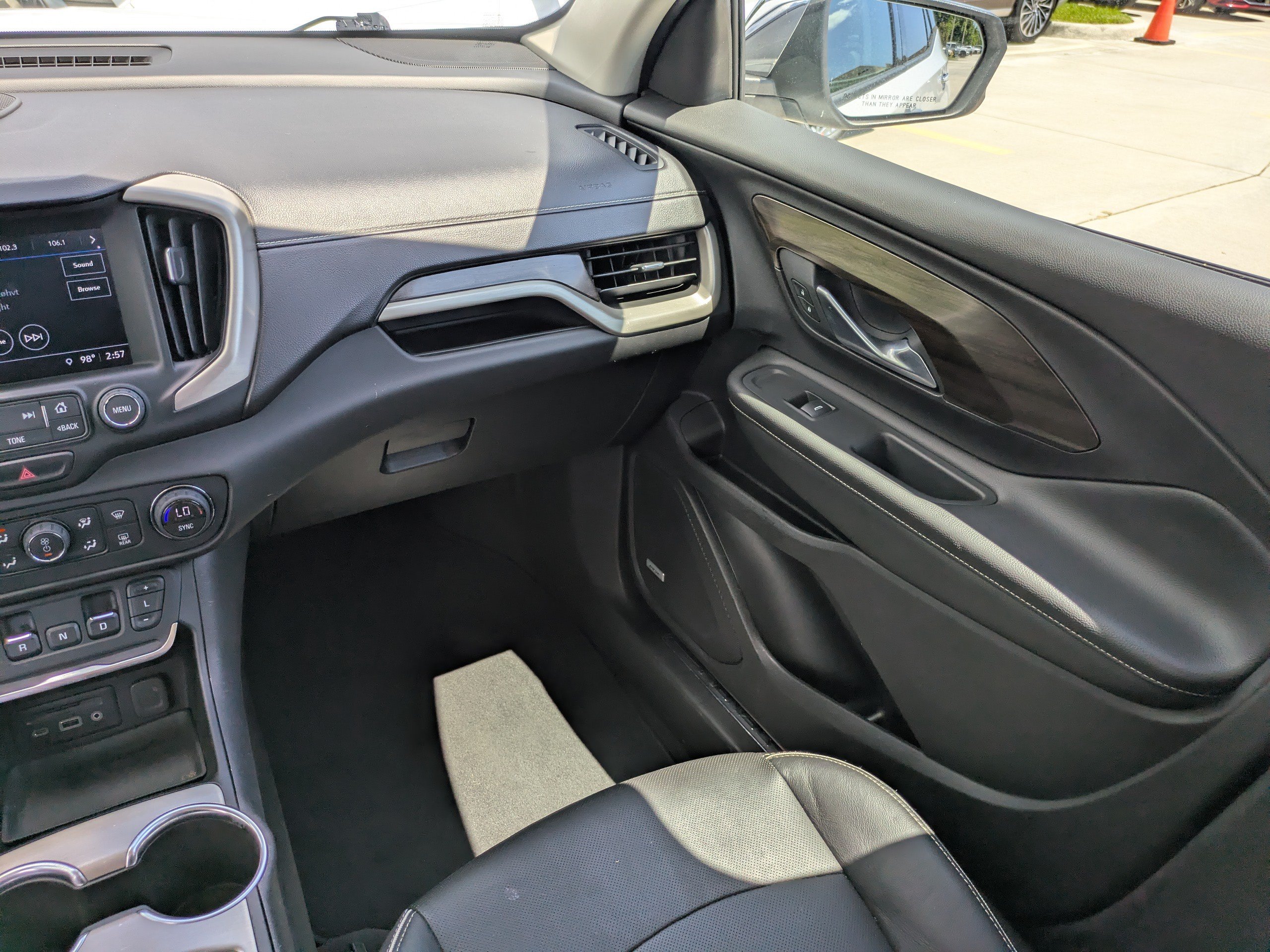 Used 2018 Summit White GMC DENALI image 16