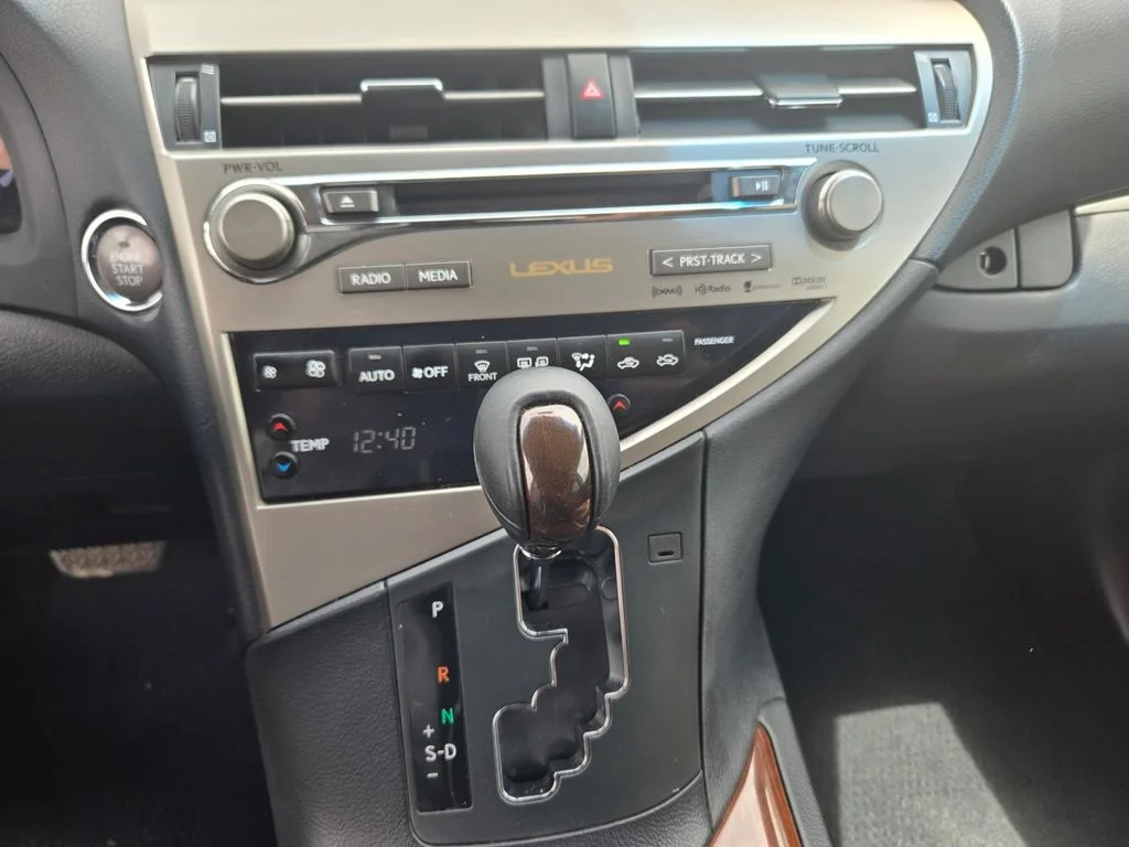 Used 2013 Cashmere Metallic Lexus 350 image 16