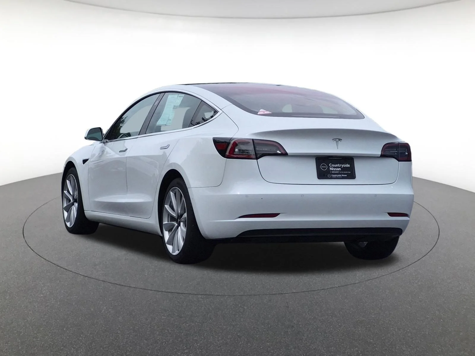 Used 2018 White Tesla Mid Range Battery image 7