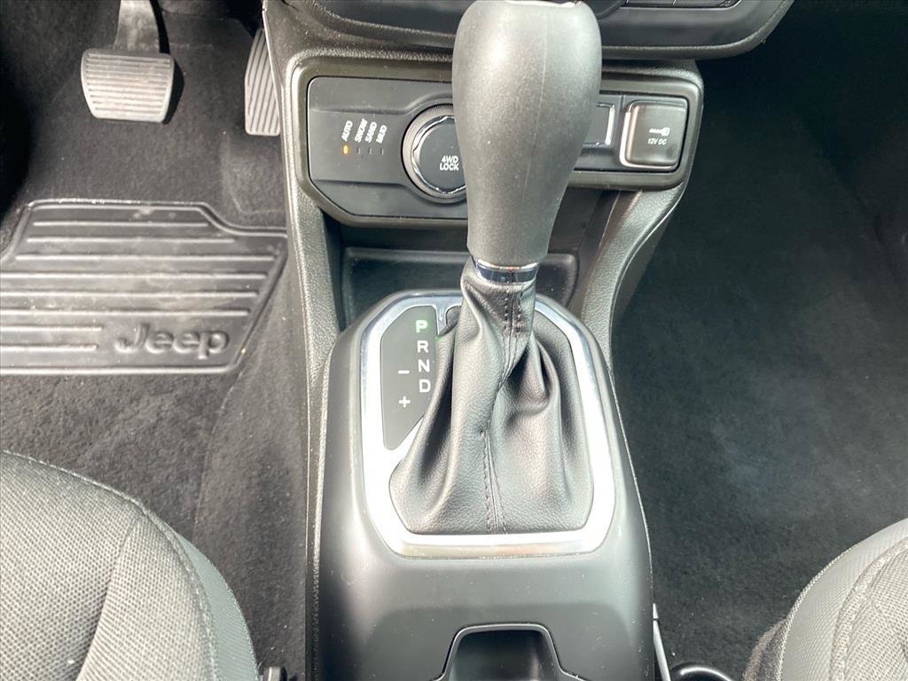 Certified Used 2023 Graphite Gray Jeep Latitude image 12