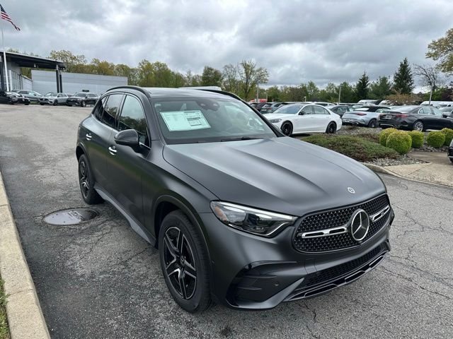 New 2026 MANUFAKTUR exclusive graphite grey magno Mercedes-Benz GLC 300 image 7