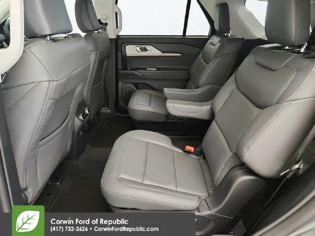 New 2026 Carbonized Gray Metallic Ford Active image 28
