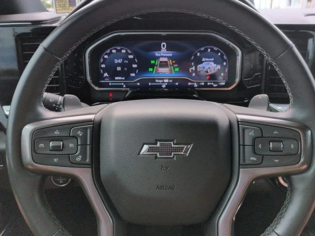 Used 2024 Black Chevrolet High Country image 29