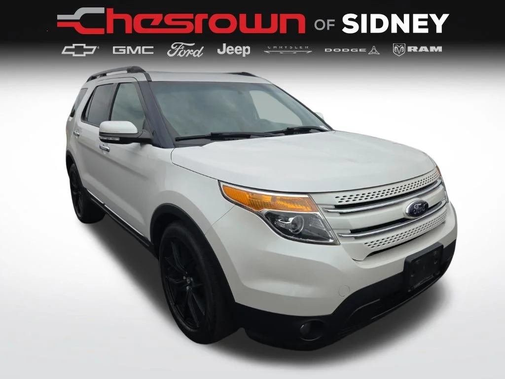 Used 2014 White Ford Limited image 3