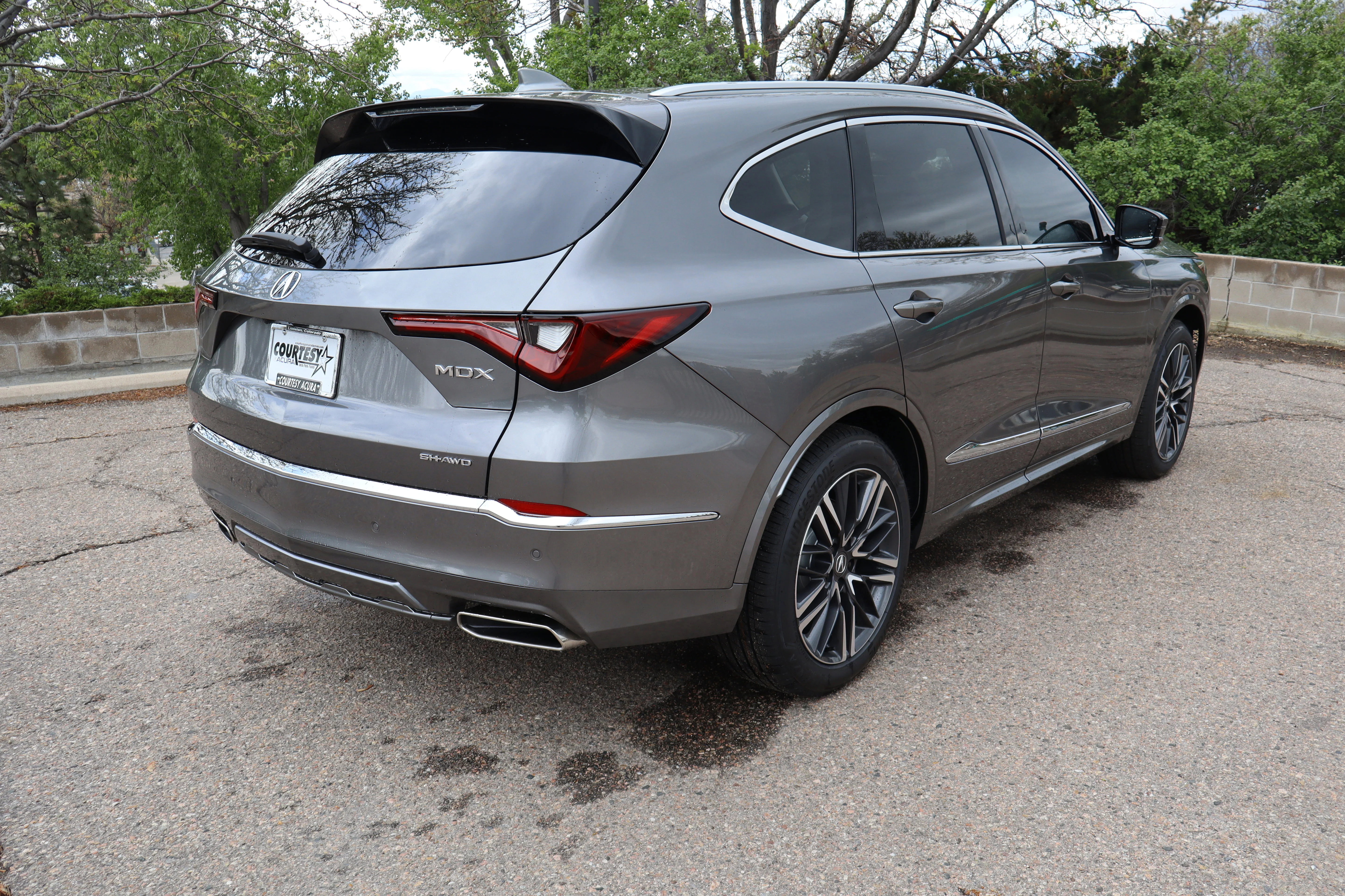 New 2026 Liquid Carbon Metallic Acura w/Advance Package image 6