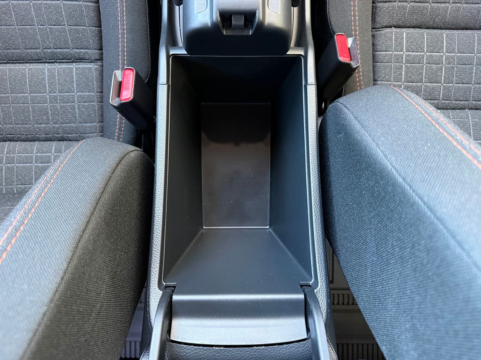 2025 Honda HR-V Sport - Photo 31