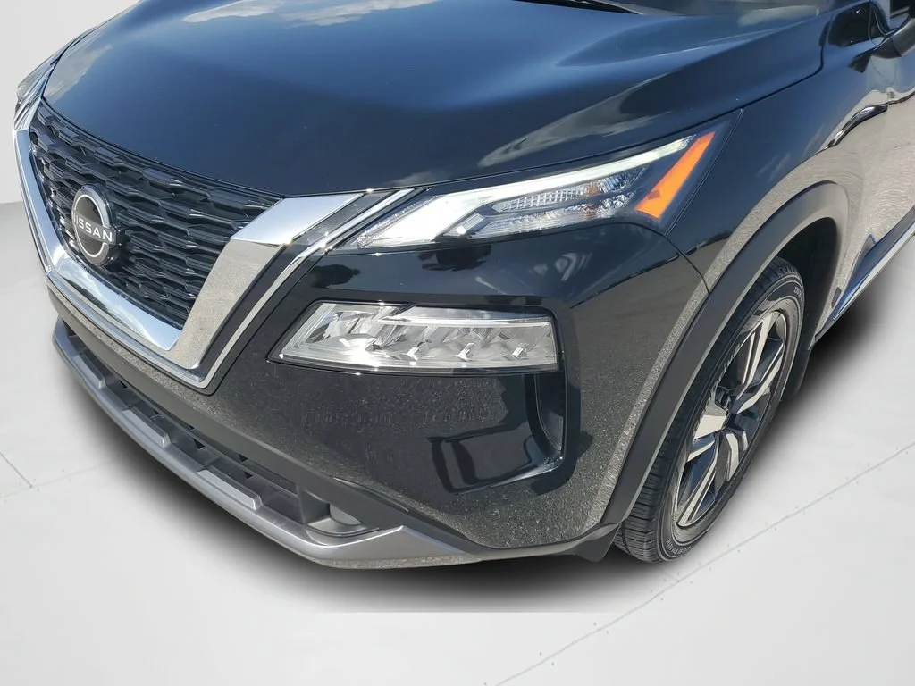 Used 2023 Black Nissan SL FWD image 25