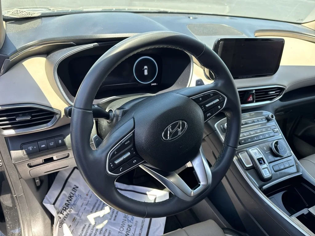 Used 2023 Black Hyundai SEL image 14