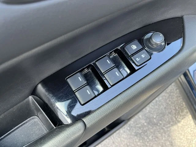 Used 2019 Blue Mazda Touring image 17
