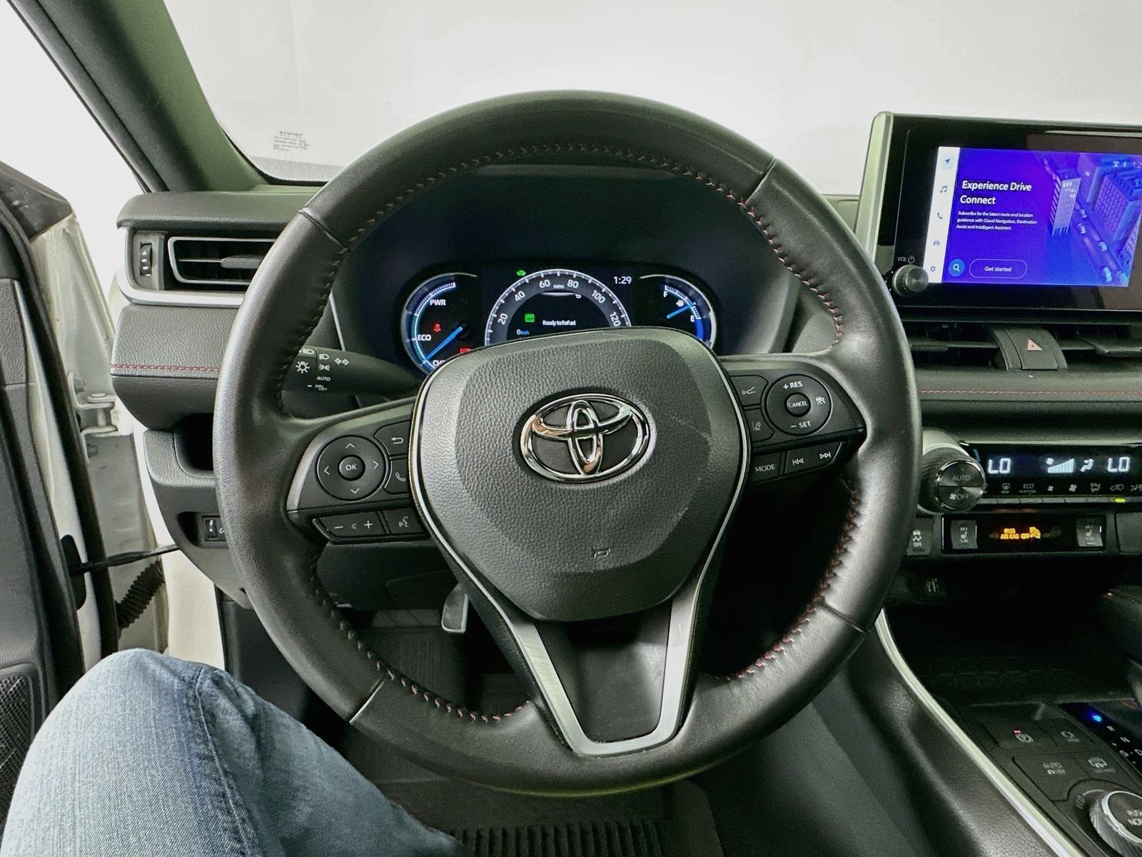 Used 2023 Ice Toyota SE image 10