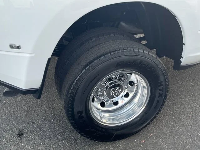 New 2026 Bright White Clear-Coat Exterior Paint RAM Laramie image 8