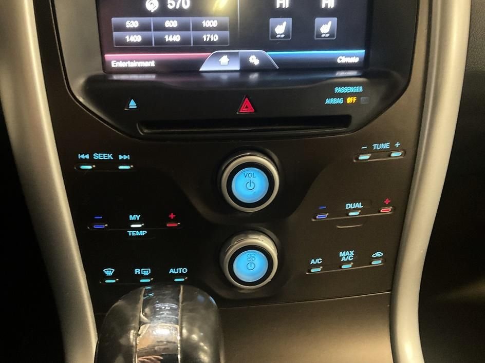 Used 2011 Red Ford SEL image 21