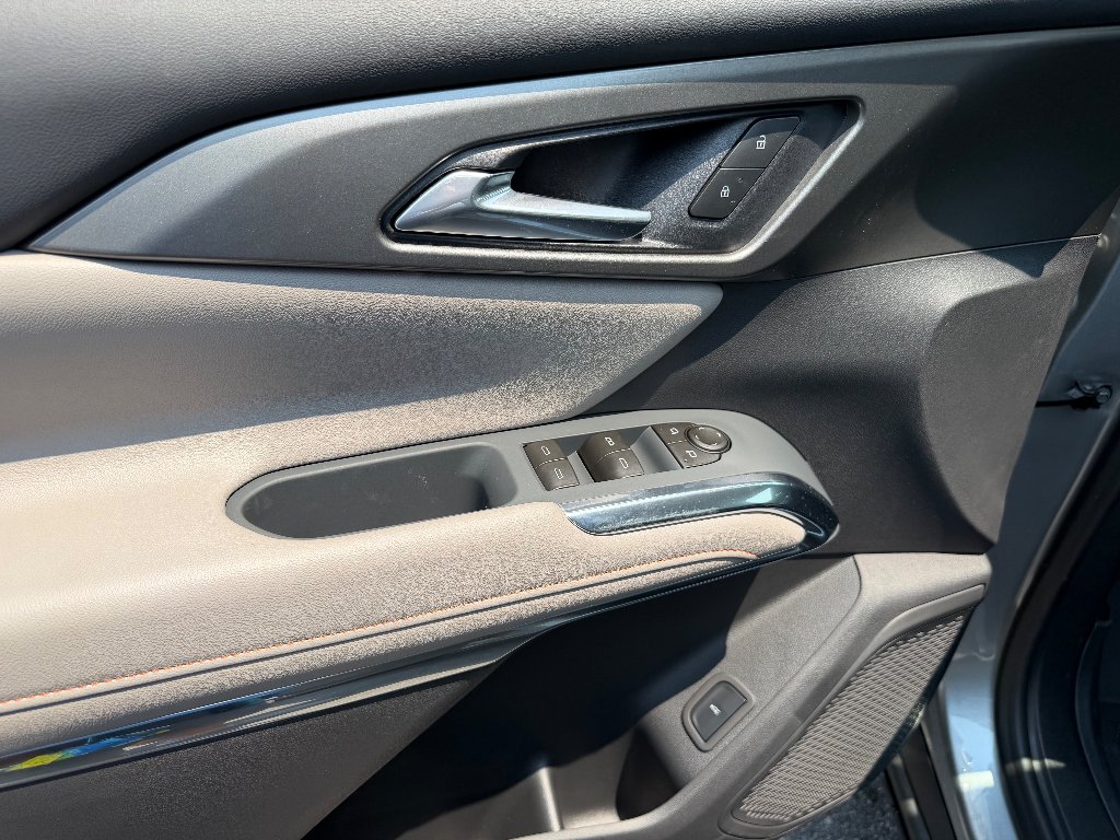 2026 Chevrolet Traverse LT - Photo 25