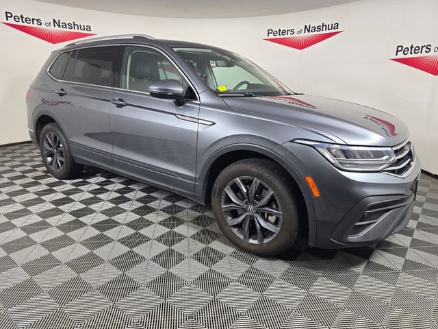 Used 2022 Platinum Gray Metallic Volkswagen 2.0T SE image 1