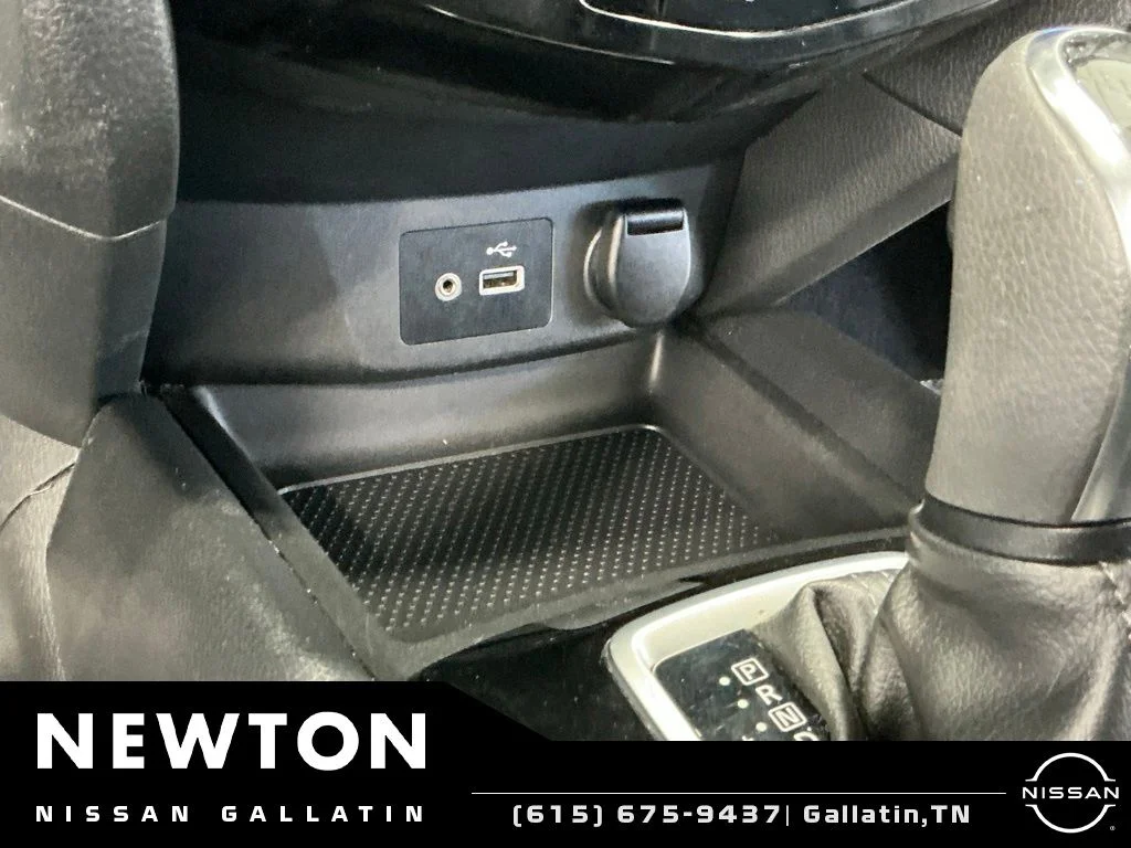 Used 2018 Magnetic Black Nissan S image 31
