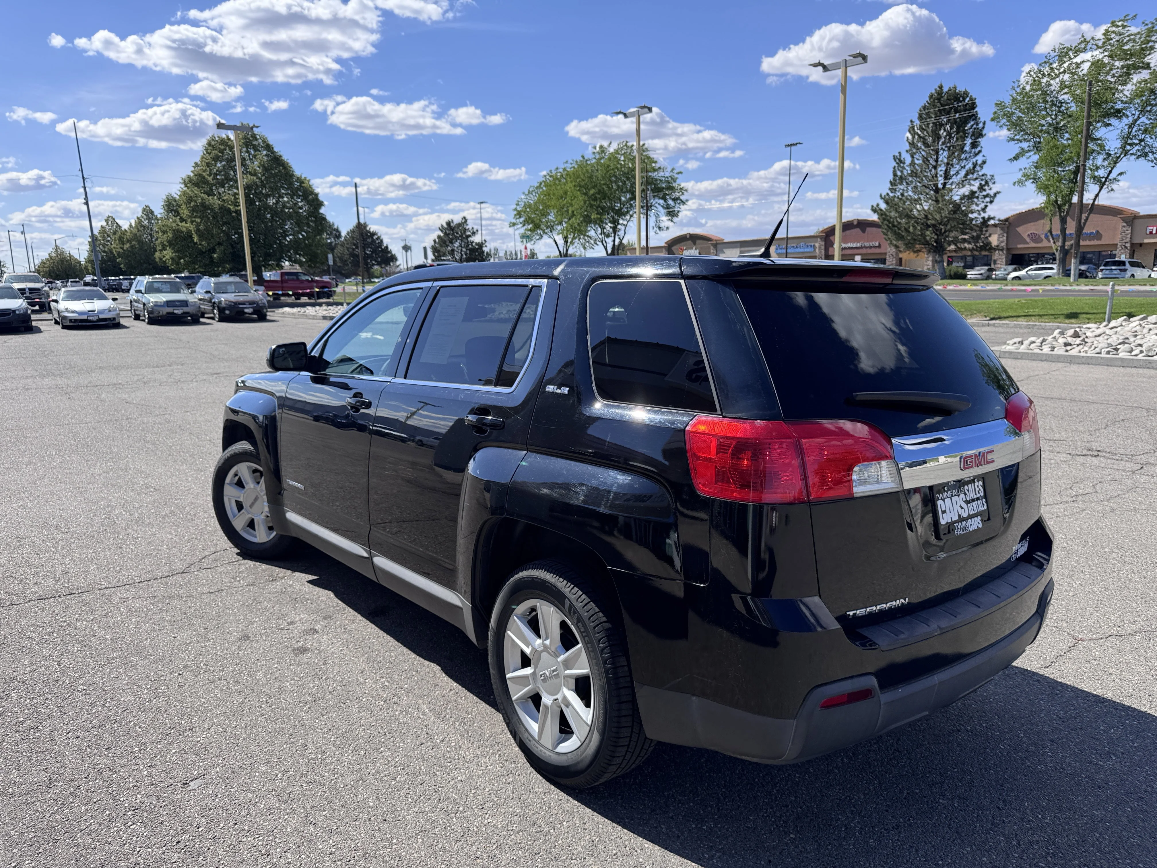 Used 2013 Onyx Black GMC SLE image 6