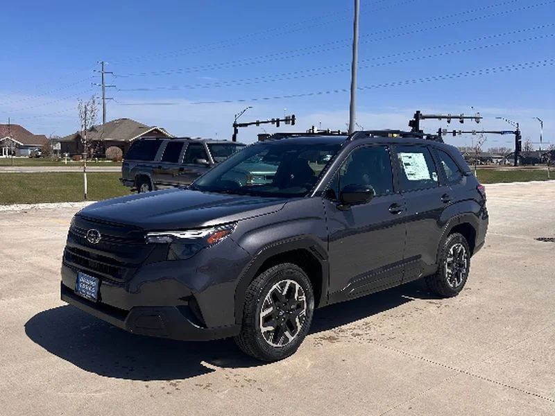 New 2026 MAGNETITE GRAY METALLIC Subaru Base Plus image 2