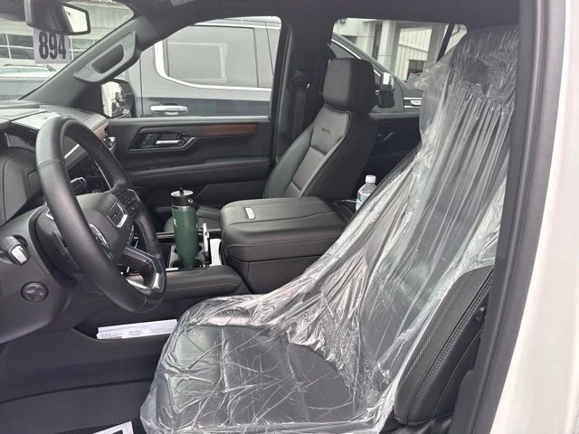 Certified Used 2025 White Frost Tricoat GMC Denali image 34