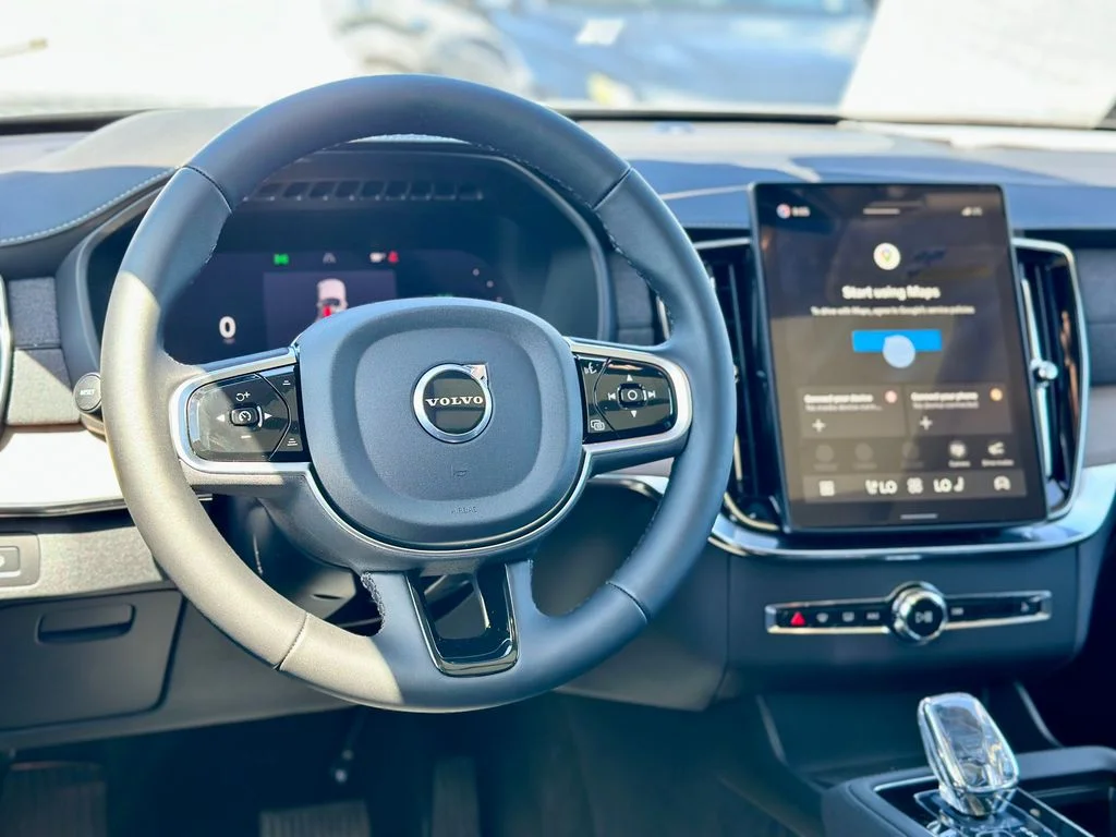 New 2026 Gray Volvo T8 Plus image 10