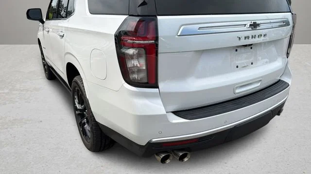 Used 2021 IRIDESCENT PEARL TRICOAT Chevrolet High Country image 35