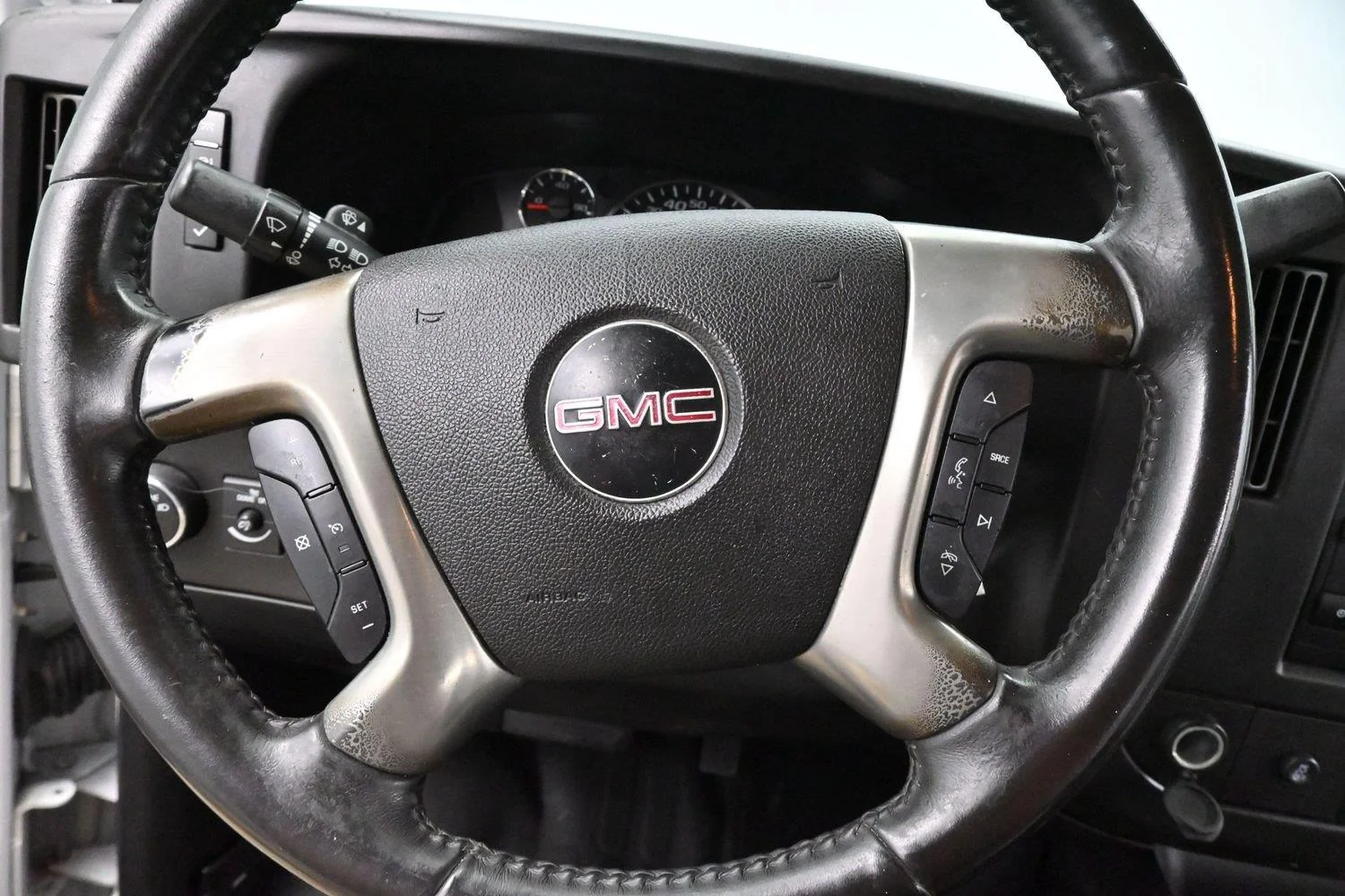 Used 2018 Summit White GMC 2500 image 19