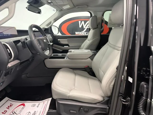 New 2026 Agate Black Metallic Ford MAX Active image 24